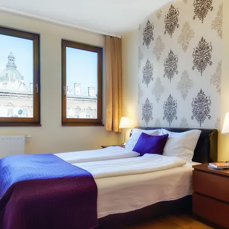 Trendy Deluxe Apartments-3